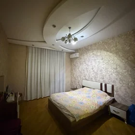 In Baku 135.0 m² apartment is for rent - Image 5