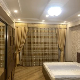 In Baku 146.0 m² apartment is for rent - Image 4