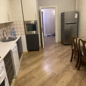 In Baku 146.0 m² apartment is for rent - Image 8