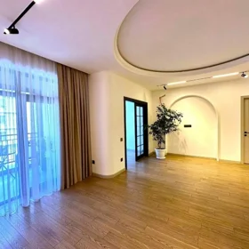 In Baku 92.0 m² apartment is for sale - Image 3