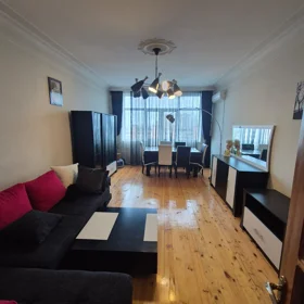 In Baku 92.0 m² apartment is for sale - Image 3