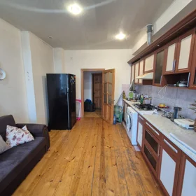 In Baku 92.0 m² apartment is for sale - Image 6
