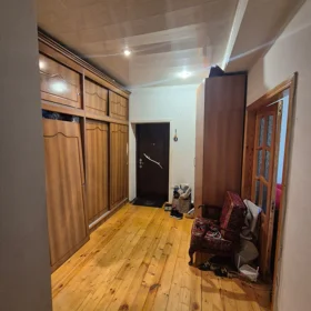 In Baku 92.0 m² apartment is for sale - Image 9