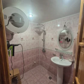 In Baku 92.0 m² apartment is for sale - Image 10