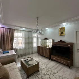 In Baku 110.0 m² apartment is for sale - Image 3
