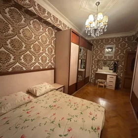 In Baku 140.0 m² apartment is for rent - Image 7