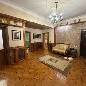 In Baku 140.0 m² apartment is for rent - Image 10