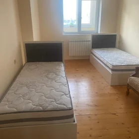 In Baku 80.0 m² apartment is for rent - Image 7