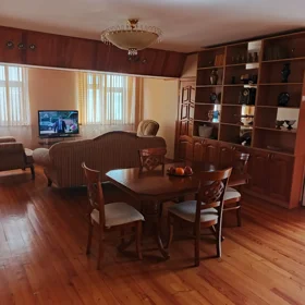 In Baku 75.0 m² apartment is for sale - Image 4