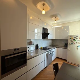 In Baku 100.0 m² apartment is for sale - Image 3