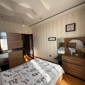 In Baku 100.0 m² apartment is for sale - Image 7