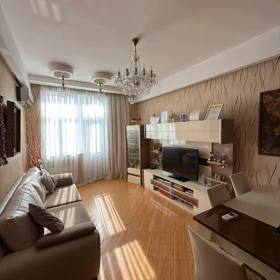 In Baku 100.0 m² apartment is for sale - Image 10