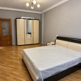 In Baku 91.0 m² apartment is for rent - Image 9