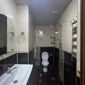 In Baku 67.0 m² apartment is for sale - Image 2
