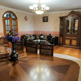 In Baku 118.0 m² apartment is for sale - Image 3