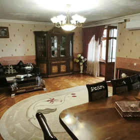 In Baku 118.0 m² apartment is for sale - Image 4
