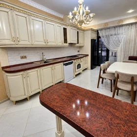 In Baku 112.0 m² apartment is for rent - Image 2
