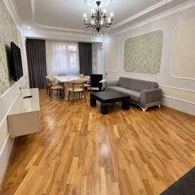 In Baku 112.0 m² apartment is for rent - Image 5