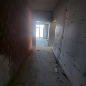 In Baku 137.0 m² apartment is for sale - Image 8