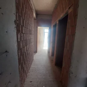 In Baku 137.0 m² apartment is for sale - Image 9