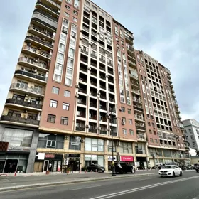 In Baku 70.0 m² apartment is for sale - Image 3