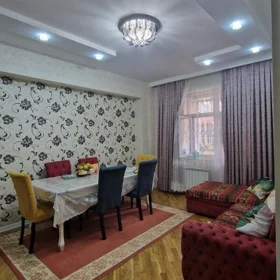 In Baku 70.0 m² apartment is for sale - Image 9