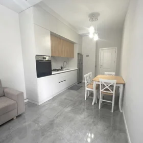 In Baku 90.0 m² apartment is for rent - Image 3