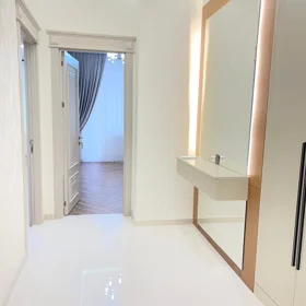 In Baku 68.0 m² apartment is for sale - Image 5