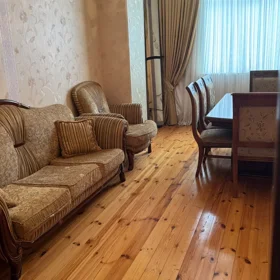 In Baku 115.0 m² apartment is for rent - Image 4
