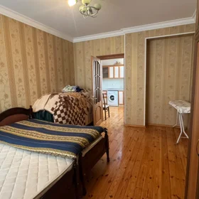 In Baku 115.0 m² apartment is for rent - Image 9