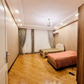 In Baku 110.0 m² apartment is for rent - Image 5