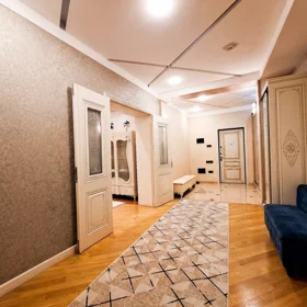 In Baku 110.0 m² apartment is for rent - Image 8