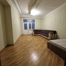 In Baku 110.0 m² apartment is for rent - Image 4
