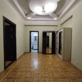 In Baku 110.0 m² apartment is for rent - Image 5