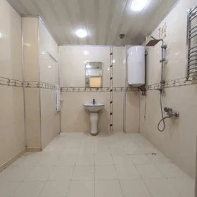 In Baku 110.0 m² apartment is for rent - Image 7