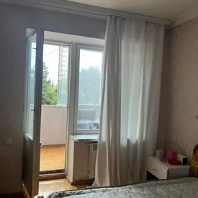 In Baku 90.0 m² apartment is for sale - Image 4