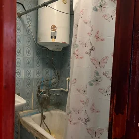 In Baku 90.0 m² apartment is for sale - Image 7