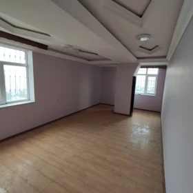 In Baku 115.0 m² apartment is for sale - Image 9