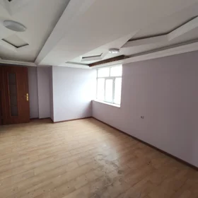In Baku 115.0 m² apartment is for sale - Image 10