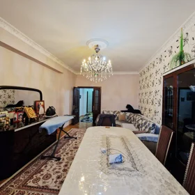 In Baku 111.0 m² apartment is for sale - Image 3