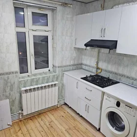 In Baku 105.0 m² apartment is for rent - Image 3