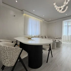 In Baku 117.0 m² apartment is for sale - Image 3