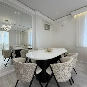 In Baku 117.0 m² apartment is for sale - Image 4