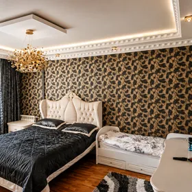 In Baku 100.0 m² apartment is for sale - Image 2