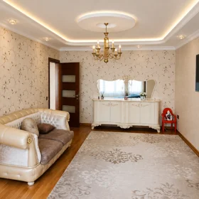 In Baku 100.0 m² apartment is for sale - Image 3