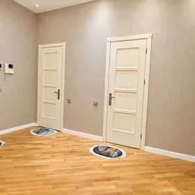 In Baku 165.0 m² apartment is for sale - Image 2