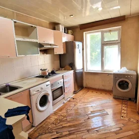 In Baku 75.0 m² apartment is for sale - Image 4