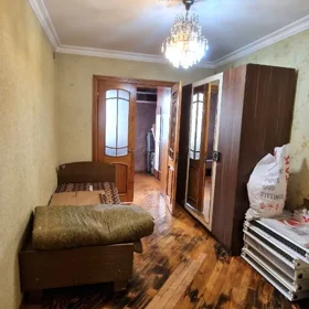 In Baku 75.0 m² apartment is for sale - Image 6