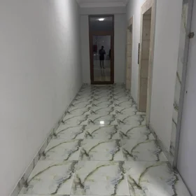 In Baku 165.0 m² apartment is for sale - Image 2