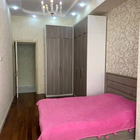 In Baku 80.0 m² apartment is for rent - Image 5